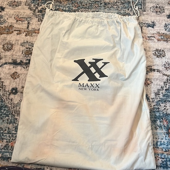 textured, navy, blue/gray clutch. - Picture 7 of 7